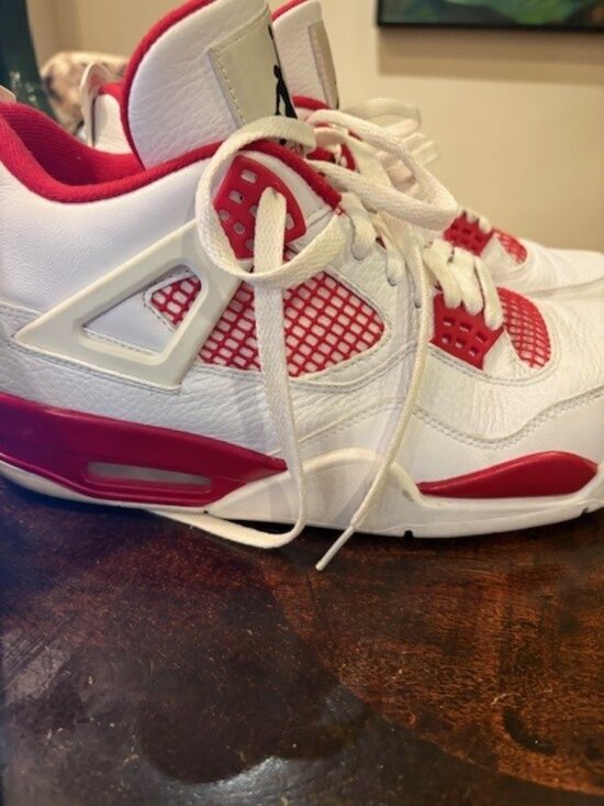 Nike Air Jordan 4 Retro \